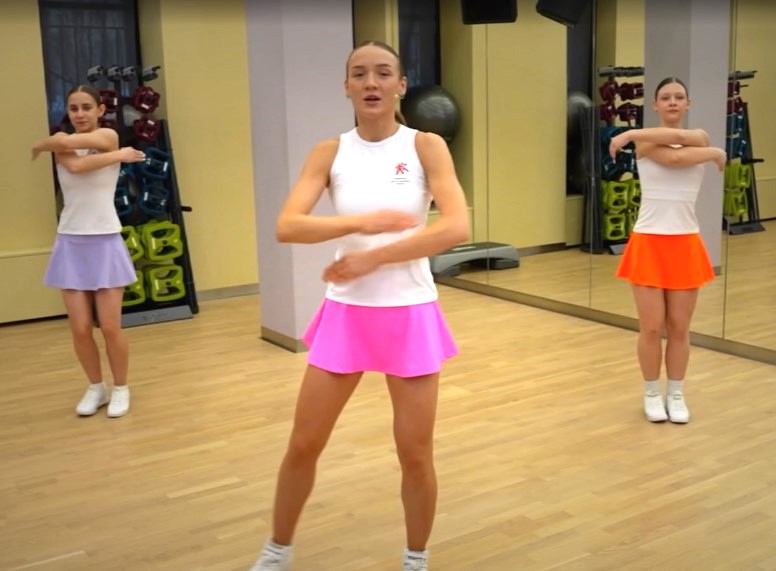 Фитнес-аэробика: разминка для стройной фигуры